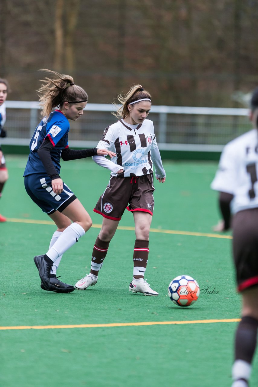 Bild 325 - wBJ VfL Pinneberg - St. Pauli : Ergebnis: 7:0 (Abbruch)